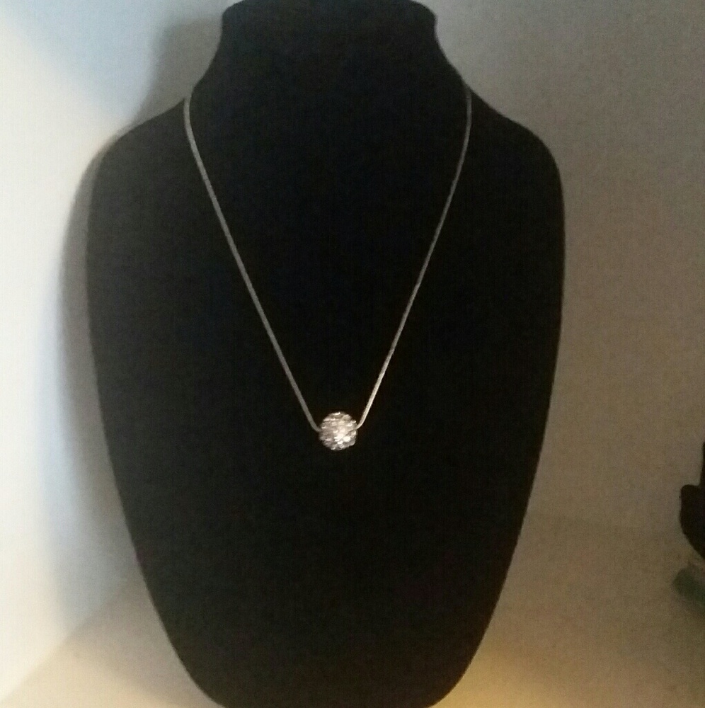 Simple Classic and Elegant Necklace